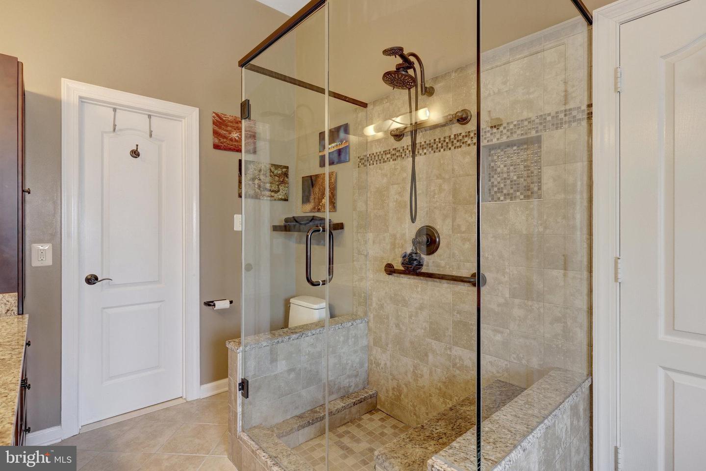 8162 MADRILLON CT, VIENNA, Virginia 22182, 3 Bedrooms Bedrooms, ,2 BathroomsBathrooms,Residential,For sale,8162 MADRILLON CT,VAFX2249476 MLS # VAFX2249476