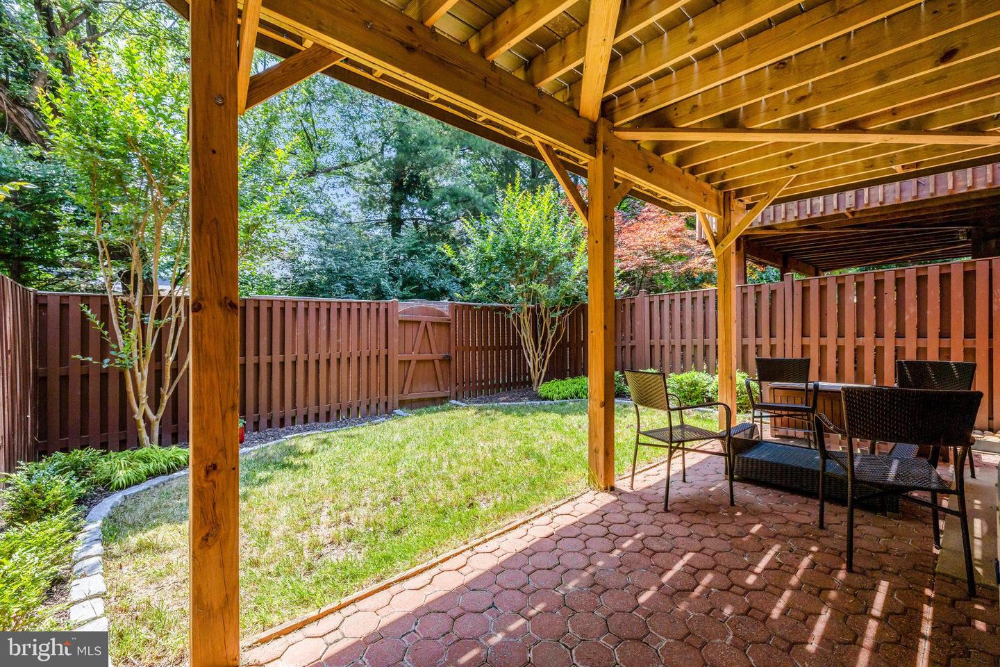 8162 MADRILLON CT, VIENNA, Virginia 22182, 3 Bedrooms Bedrooms, ,2 BathroomsBathrooms,Residential,For sale,8162 MADRILLON CT,VAFX2249476 MLS # VAFX2249476