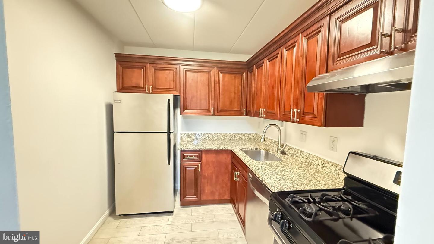 125-H CLUBHOUSE DR SW #1, LEESBURG, Virginia 20175, 2 Bedrooms Bedrooms, ,1 BathroomBathrooms,Residential,For sale,125-H CLUBHOUSE DR SW #1,VALO2100248 MLS # VALO2100248