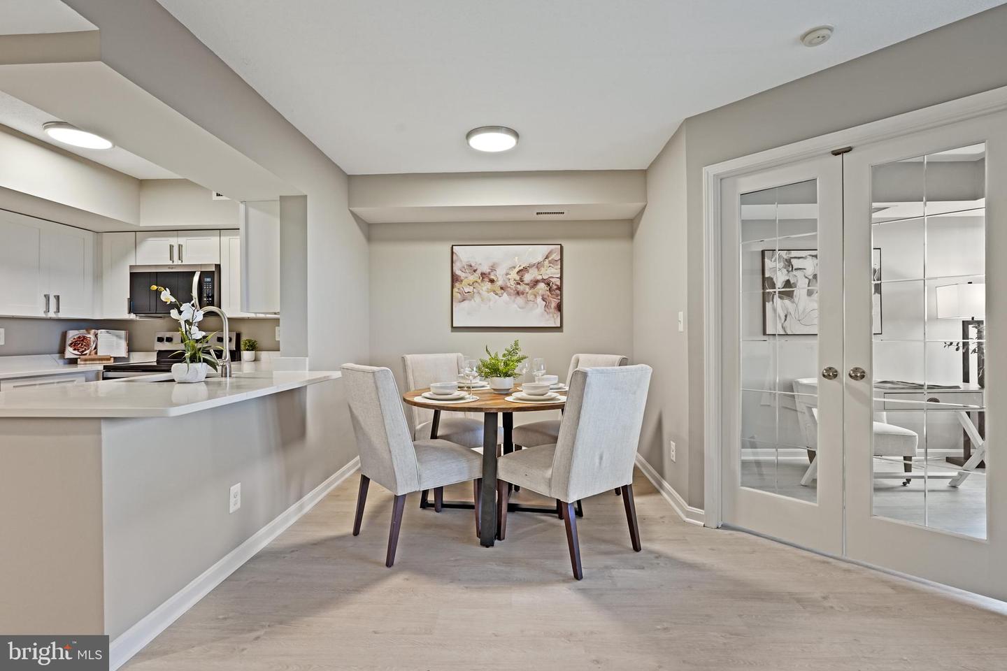 2400 CLARENDON BLVD #811, ARLINGTON, Virginia 22201, 2 Bedrooms Bedrooms, ,1 BathroomBathrooms,Residential,For sale,2400 CLARENDON BLVD #811,VAAR2059676 MLS # VAAR2059676