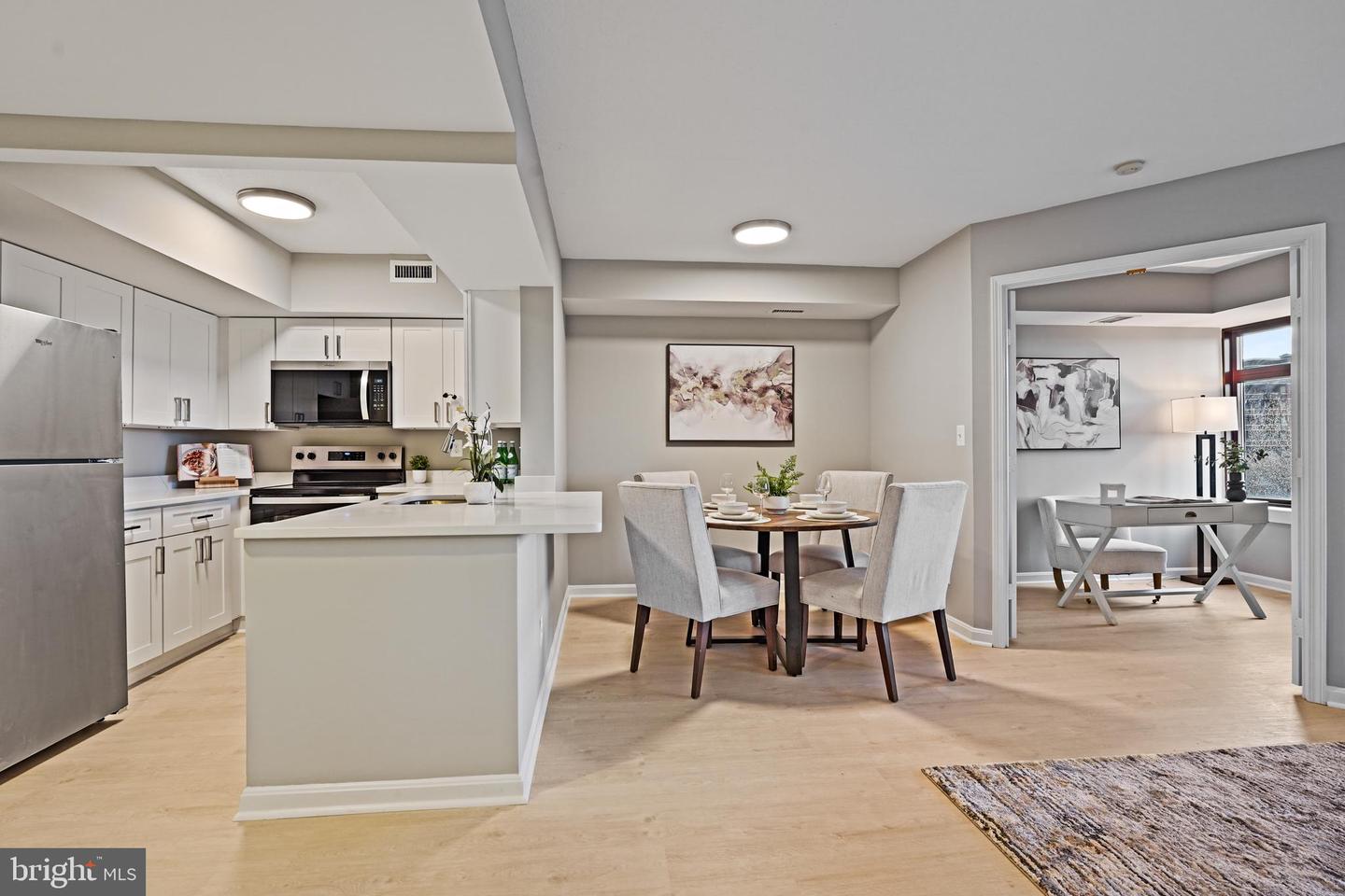 2400 CLARENDON BLVD #811, ARLINGTON, Virginia 22201, 2 Bedrooms Bedrooms, ,1 BathroomBathrooms,Residential,For sale,2400 CLARENDON BLVD #811,VAAR2059676 MLS # VAAR2059676