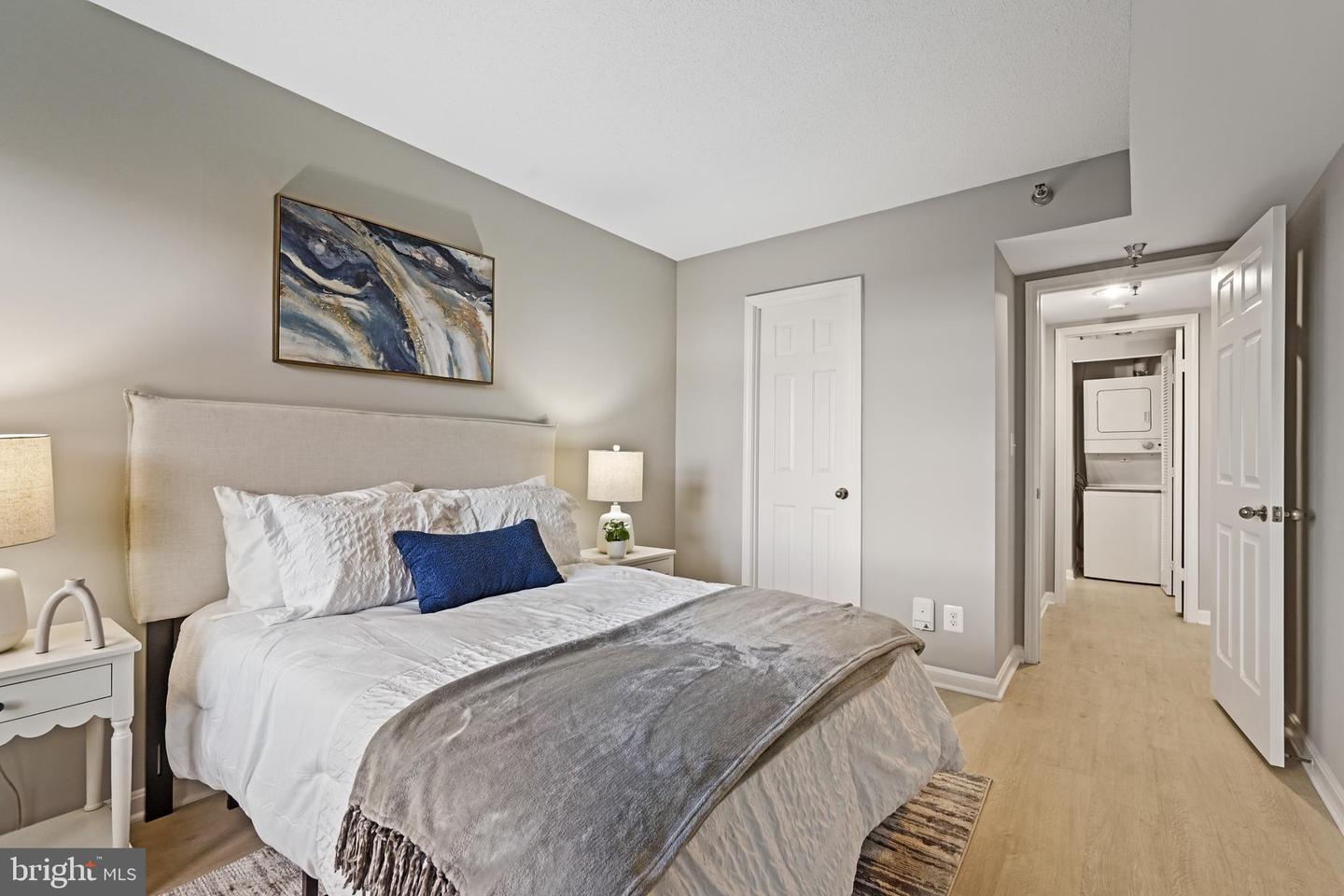 2400 CLARENDON BLVD #811, ARLINGTON, Virginia 22201, 2 Bedrooms Bedrooms, ,1 BathroomBathrooms,Residential,For sale,2400 CLARENDON BLVD #811,VAAR2059676 MLS # VAAR2059676
