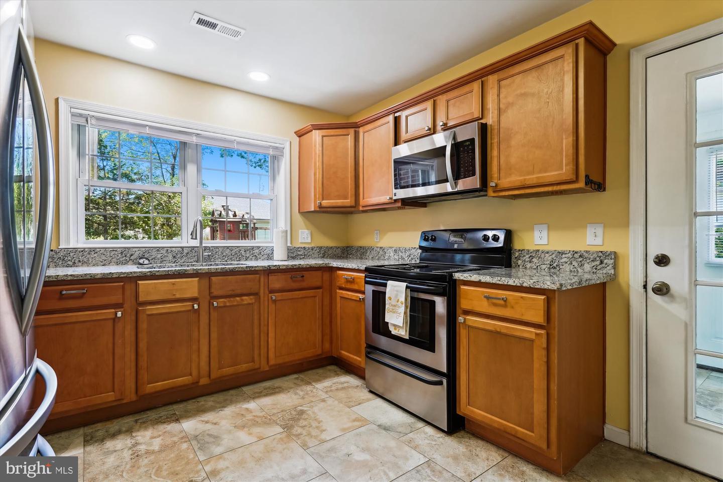 3200 LAFAYETTE BLVD, FREDERICKSBURG, Virginia 22408, 3 Bedrooms Bedrooms, 7 Rooms Rooms,2 BathroomsBathrooms,Residential,For sale,3200 LAFAYETTE BLVD,VASP2034130 MLS # VASP2034130