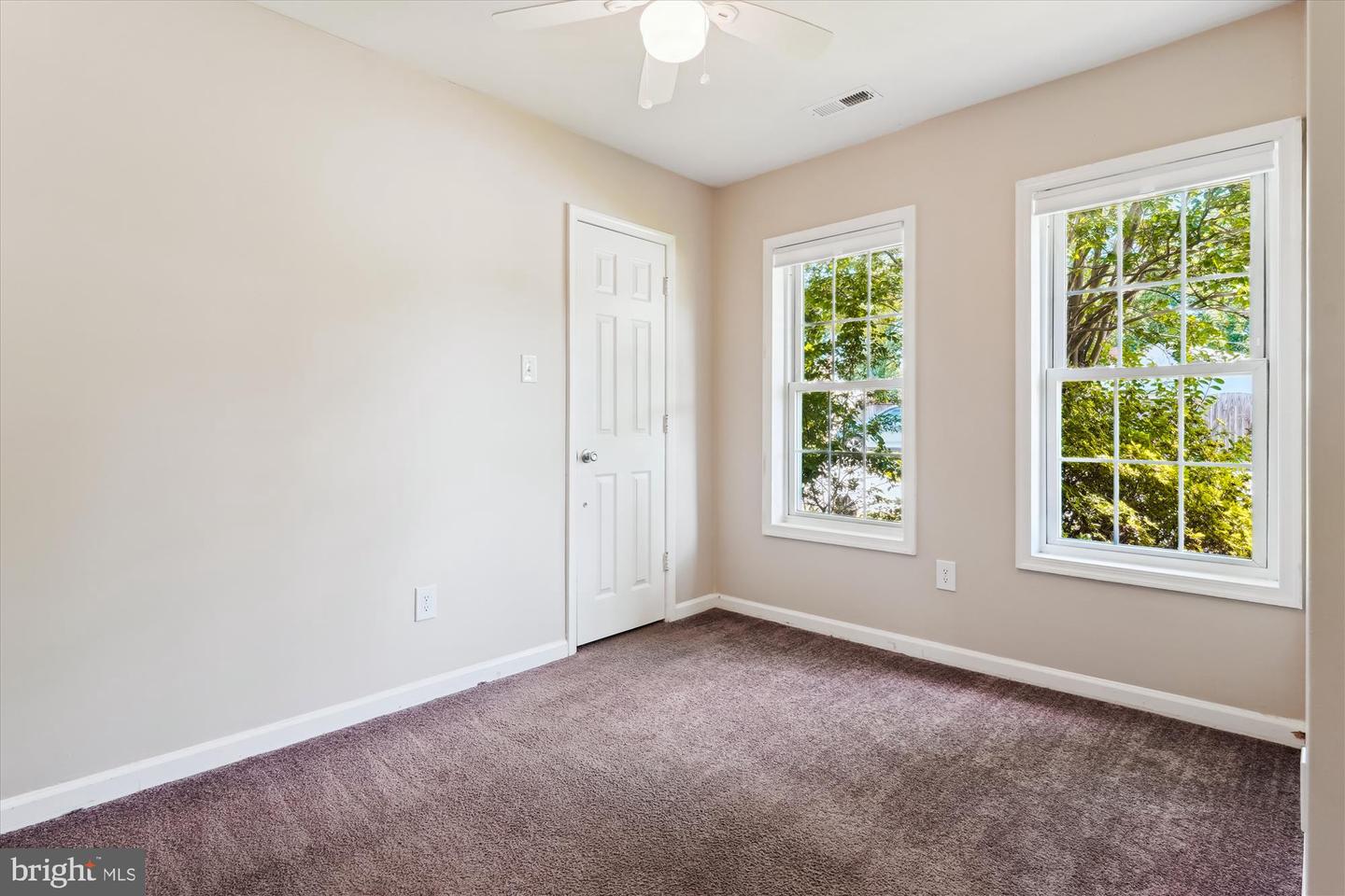 3200 LAFAYETTE BLVD, FREDERICKSBURG, Virginia 22408, 3 Bedrooms Bedrooms, 7 Rooms Rooms,2 BathroomsBathrooms,Residential,For sale,3200 LAFAYETTE BLVD,VASP2034130 MLS # VASP2034130