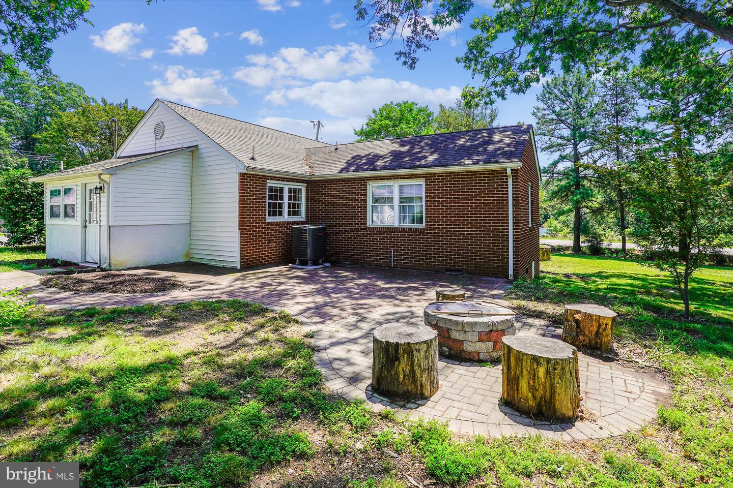 3200 LAFAYETTE BLVD, FREDERICKSBURG, Virginia 22408, 3 Bedrooms Bedrooms, 7 Rooms Rooms,2 BathroomsBathrooms,Residential,For sale,3200 LAFAYETTE BLVD,VASP2034130 MLS # VASP2034130