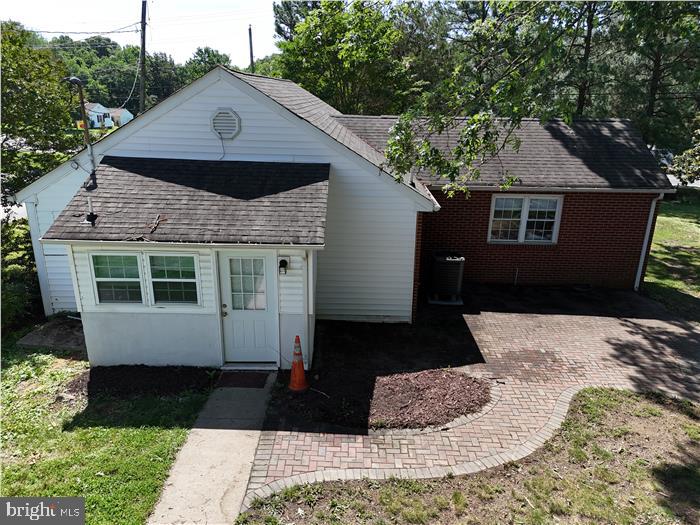 3200 LAFAYETTE BLVD, FREDERICKSBURG, Virginia 22408, 3 Bedrooms Bedrooms, 7 Rooms Rooms,2 BathroomsBathrooms,Residential,For sale,3200 LAFAYETTE BLVD,VASP2034130 MLS # VASP2034130