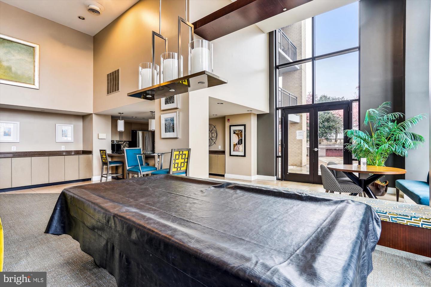 2451 MIDTOWN AVE #1323, ALEXANDRIA, Virginia 22303, 1 Bedroom Bedrooms, ,1 BathroomBathrooms,Residential,For sale,2451 MIDTOWN AVE #1323,VAFX2249886 MLS # VAFX2249886