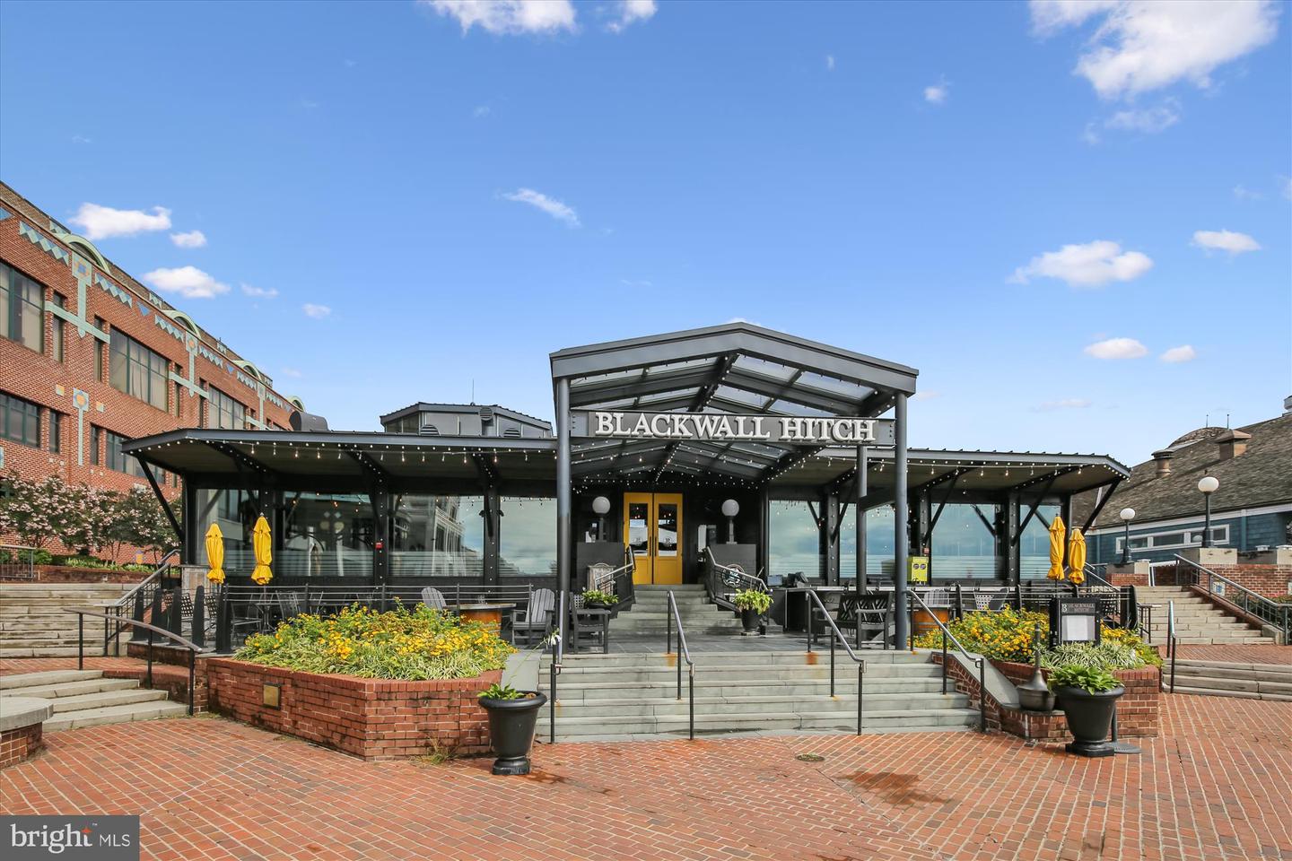 2451 MIDTOWN AVE #1323, ALEXANDRIA, Virginia 22303, 1 Bedroom Bedrooms, ,1 BathroomBathrooms,Residential,For sale,2451 MIDTOWN AVE #1323,VAFX2249886 MLS # VAFX2249886