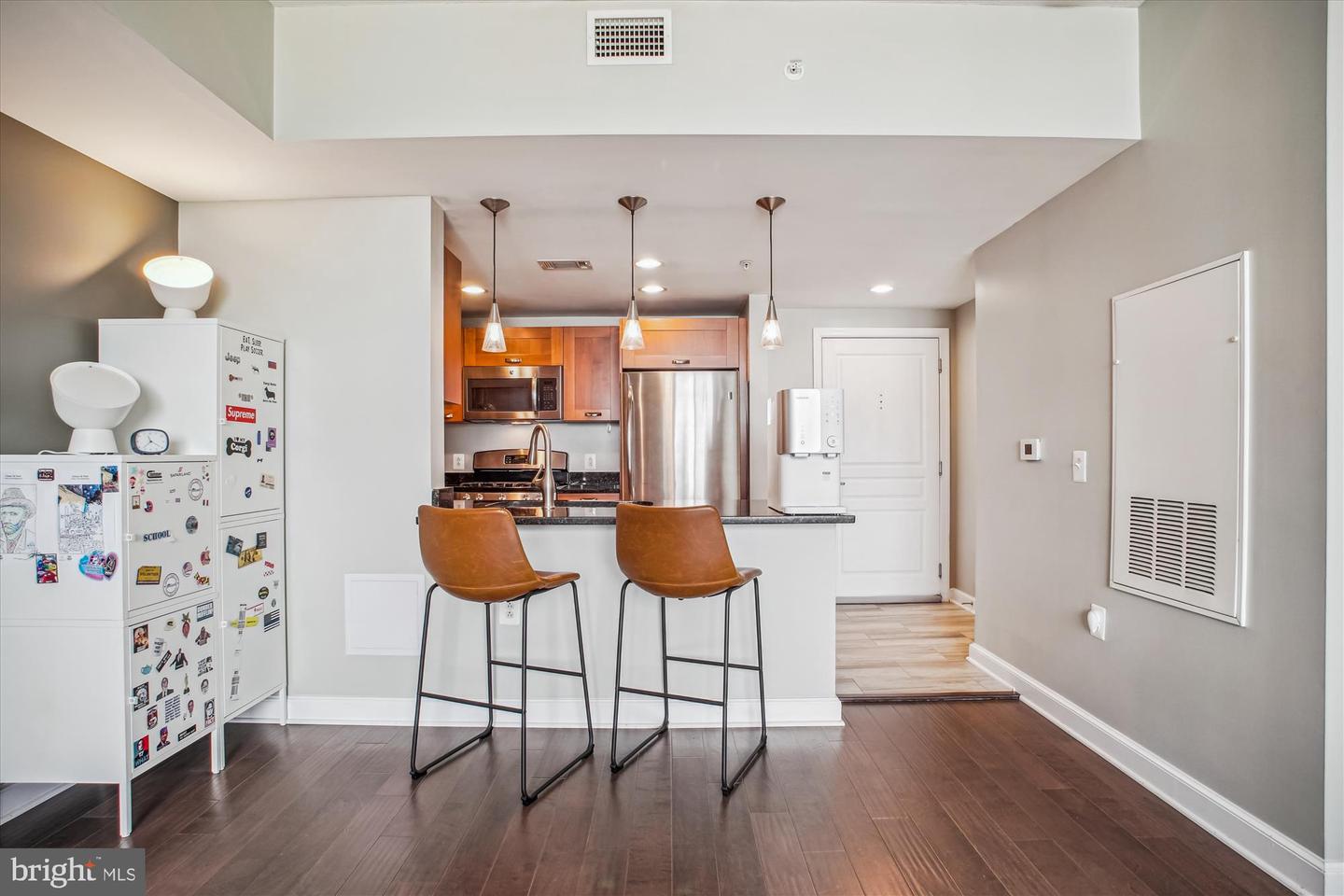 2451 MIDTOWN AVE #1323, ALEXANDRIA, Virginia 22303, 1 Bedroom Bedrooms, ,1 BathroomBathrooms,Residential,For sale,2451 MIDTOWN AVE #1323,VAFX2249886 MLS # VAFX2249886