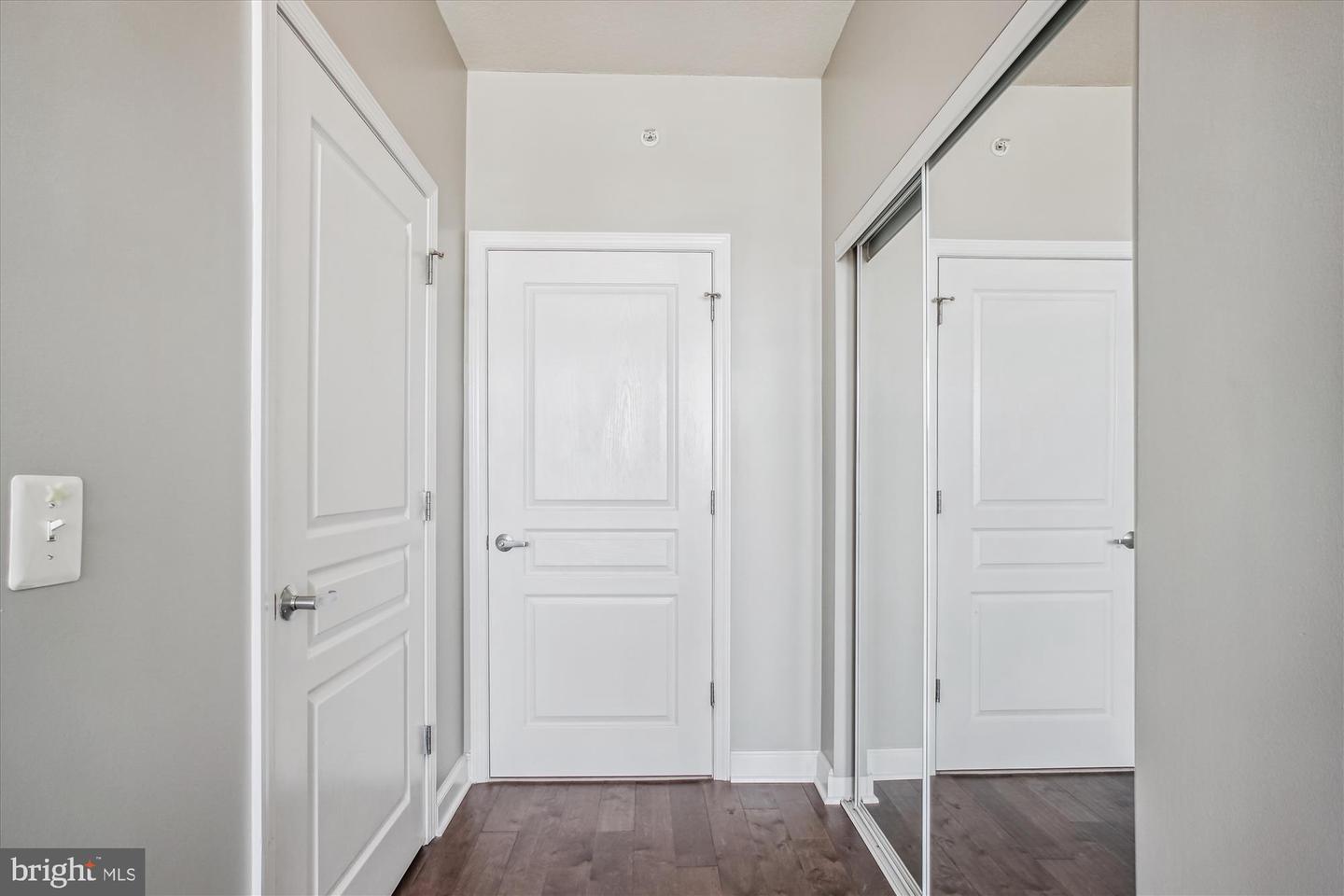 2451 MIDTOWN AVE #1323, ALEXANDRIA, Virginia 22303, 1 Bedroom Bedrooms, ,1 BathroomBathrooms,Residential,For sale,2451 MIDTOWN AVE #1323,VAFX2249886 MLS # VAFX2249886