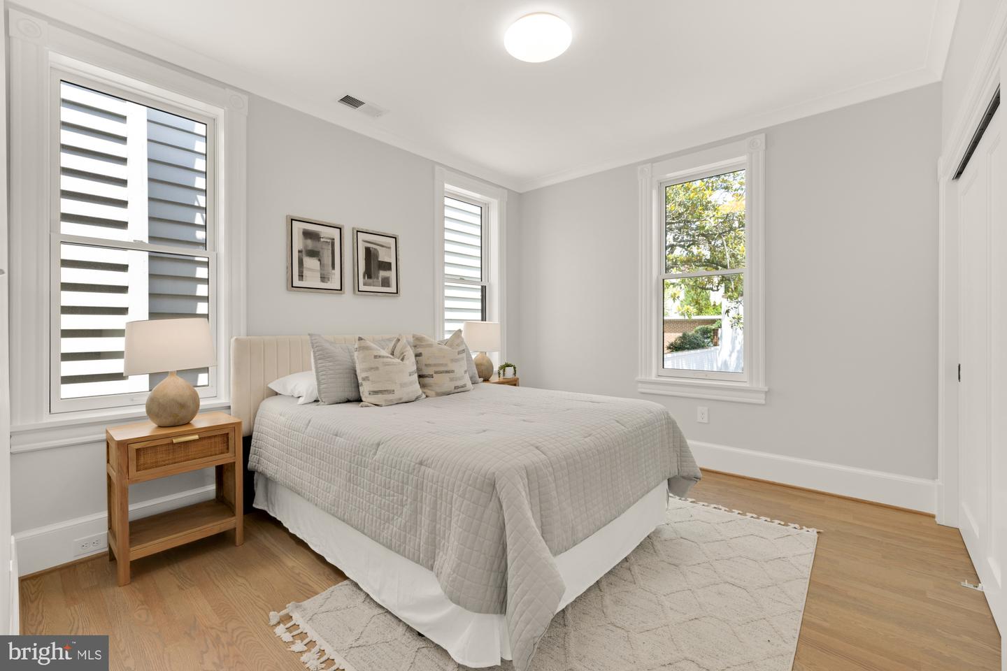3255 O ST NW, WASHINGTON, District Of Columbia 20007, 4 Bedrooms Bedrooms, ,3 BathroomsBathrooms,Residential,For sale,3255 O ST NW,DCDC2207298 MLS # DCDC2207298