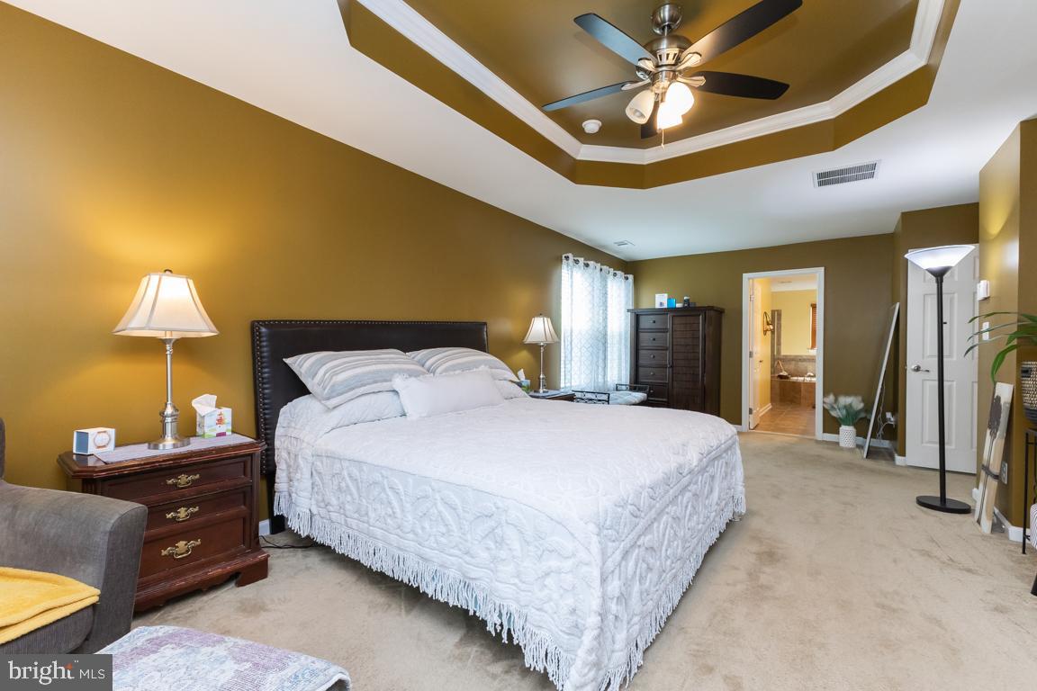 16435 REGATTA LN, WOODBRIDGE, Virginia 22191, 4 Bedrooms Bedrooms, ,3 BathroomsBathrooms,Residential,For sale,16435 REGATTA LN,VAPW2097750 MLS # VAPW2097750