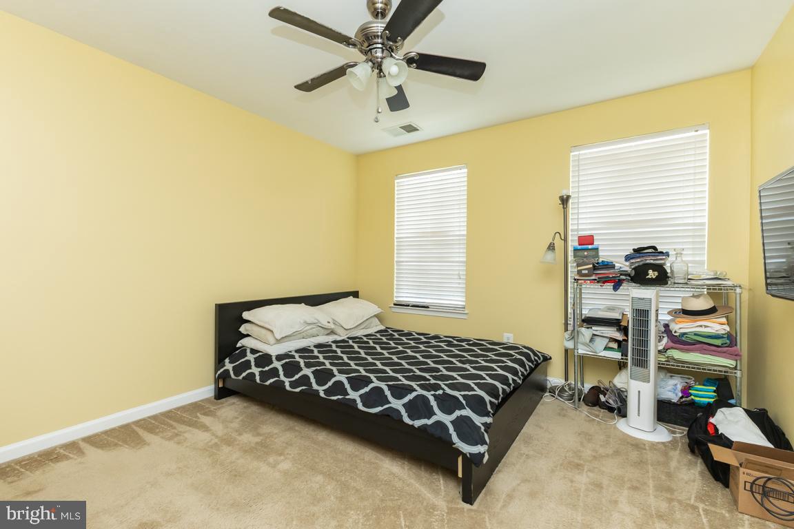 16435 REGATTA LN, WOODBRIDGE, Virginia 22191, 4 Bedrooms Bedrooms, ,3 BathroomsBathrooms,Residential,For sale,16435 REGATTA LN,VAPW2097750 MLS # VAPW2097750