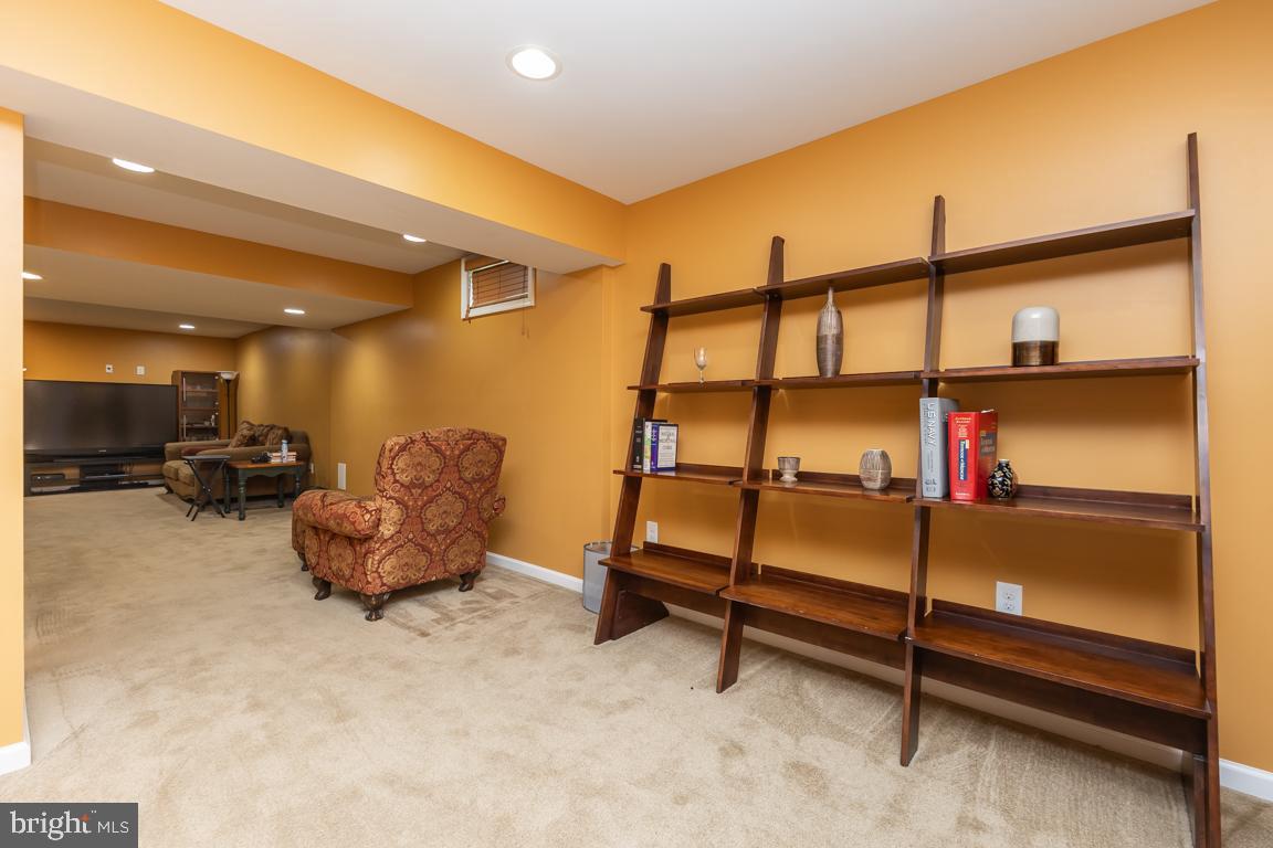 16435 REGATTA LN, WOODBRIDGE, Virginia 22191, 4 Bedrooms Bedrooms, ,3 BathroomsBathrooms,Residential,For sale,16435 REGATTA LN,VAPW2097750 MLS # VAPW2097750