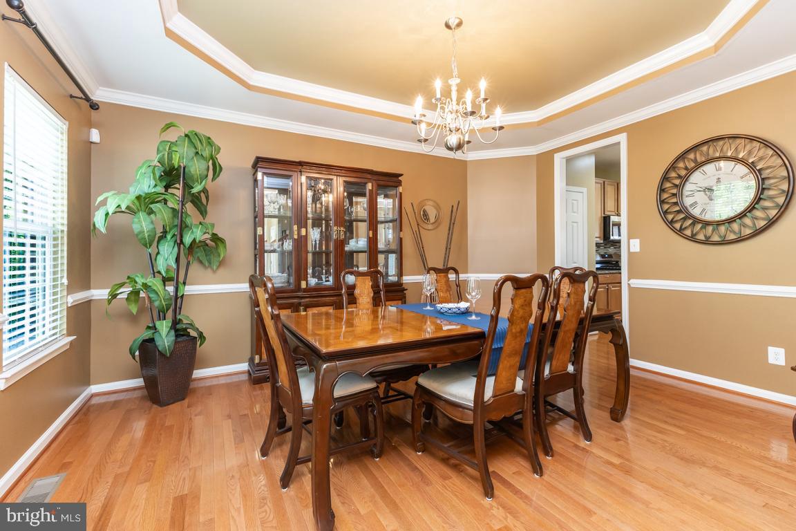 16435 REGATTA LN, WOODBRIDGE, Virginia 22191, 4 Bedrooms Bedrooms, ,3 BathroomsBathrooms,Residential,For sale,16435 REGATTA LN,VAPW2097750 MLS # VAPW2097750