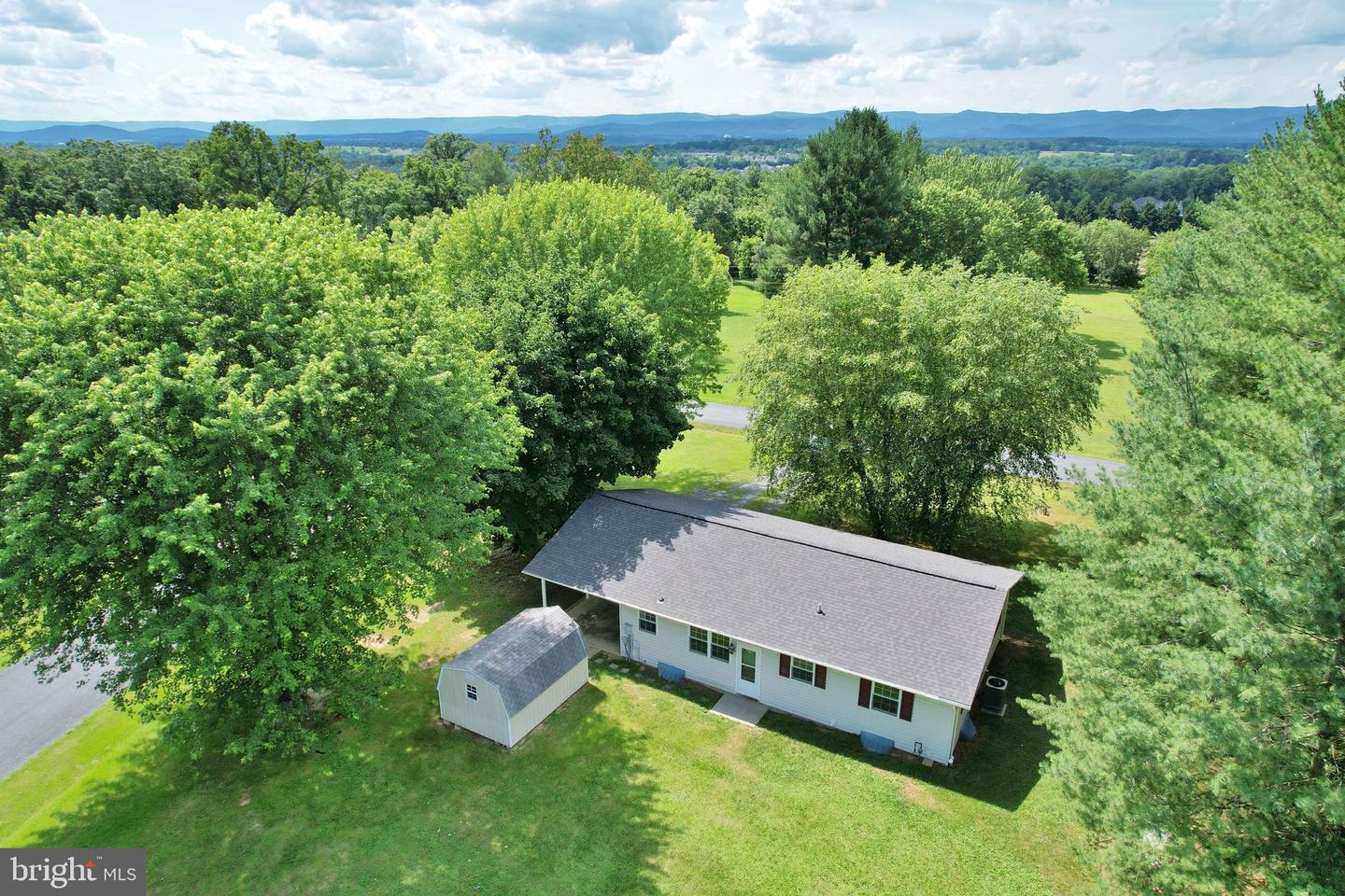 107 CRISMAN RD, EDINBURG, Virginia 22824, 3 Bedrooms Bedrooms, ,2 BathroomsBathrooms,Residential,For sale,107 CRISMAN RD,VASH2011774 MLS # VASH2011774