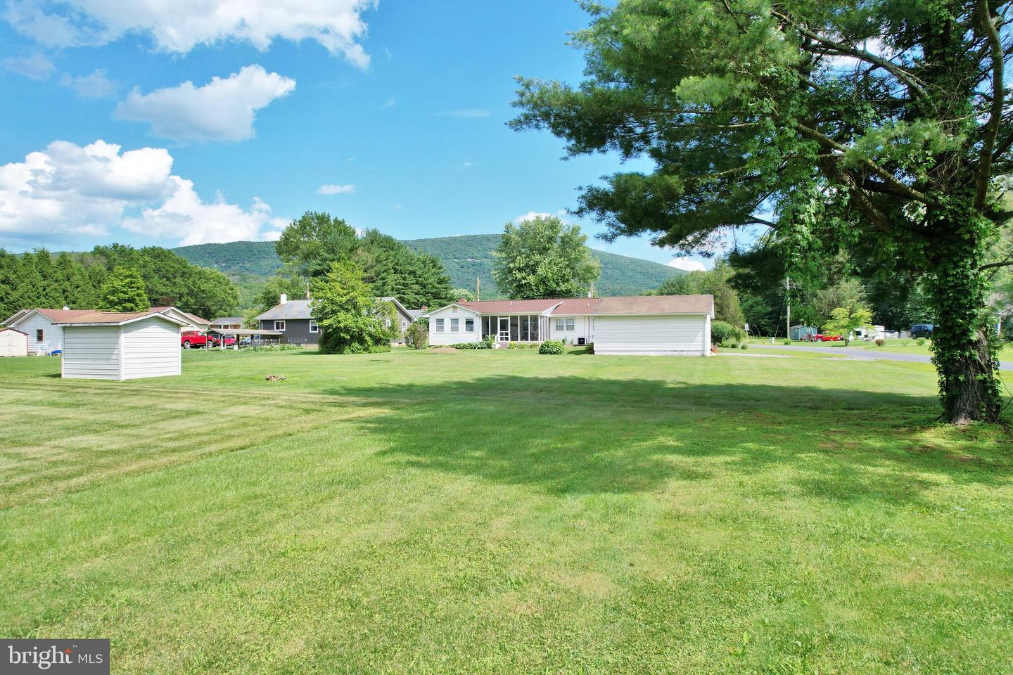 107 CRISMAN RD, EDINBURG, Virginia 22824, 3 Bedrooms Bedrooms, ,2 BathroomsBathrooms,Residential,For sale,107 CRISMAN RD,VASH2011774 MLS # VASH2011774