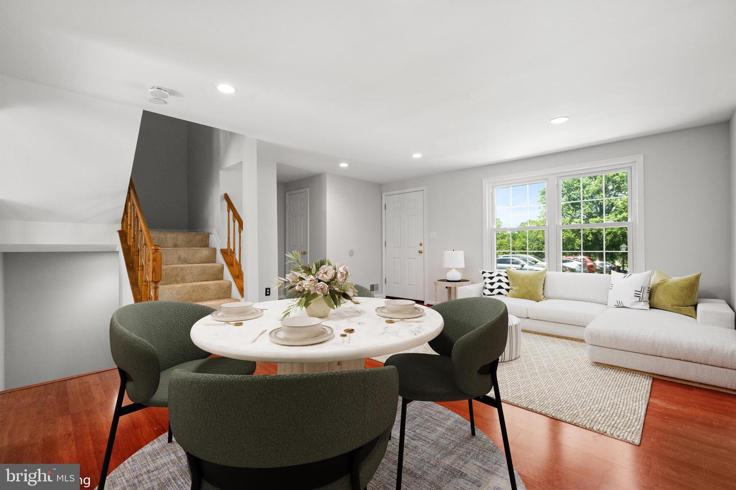 6558 LOCHLEIGH CT, ALEXANDRIA, Virginia 22315, 2 Bedrooms Bedrooms, ,3 BathroomsBathrooms,Residential,For sale,6558 LOCHLEIGH CT,VAFX2249914 MLS # VAFX2249914