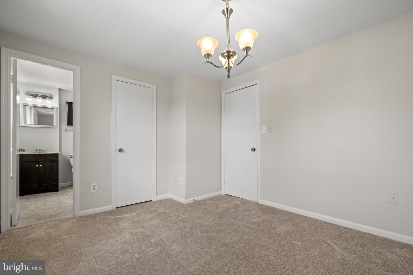 6558 LOCHLEIGH CT, ALEXANDRIA, Virginia 22315, 2 Bedrooms Bedrooms, ,3 BathroomsBathrooms,Residential,For sale,6558 LOCHLEIGH CT,VAFX2249914 MLS # VAFX2249914