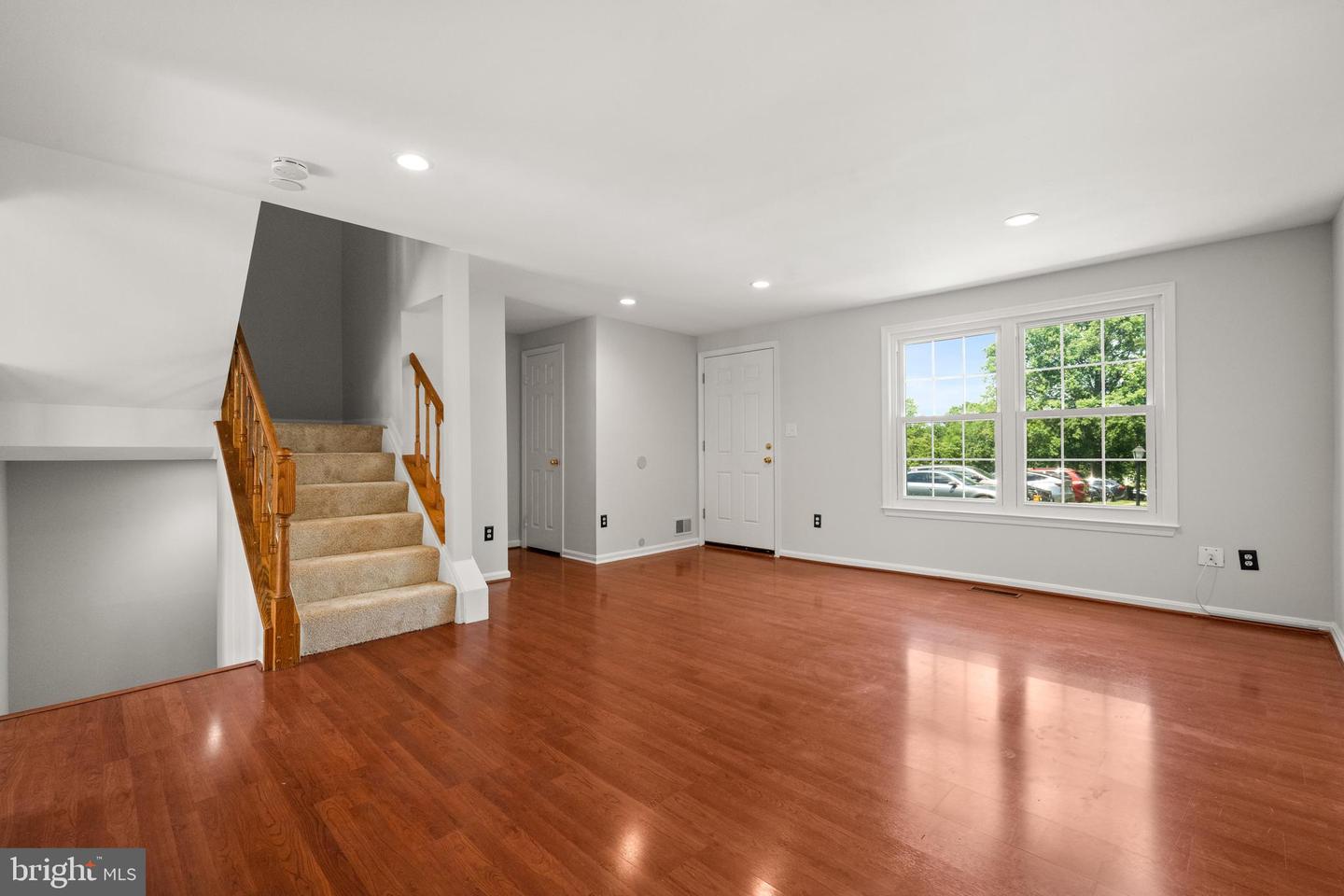 6558 LOCHLEIGH CT, ALEXANDRIA, Virginia 22315, 2 Bedrooms Bedrooms, ,3 BathroomsBathrooms,Residential,For sale,6558 LOCHLEIGH CT,VAFX2249914 MLS # VAFX2249914