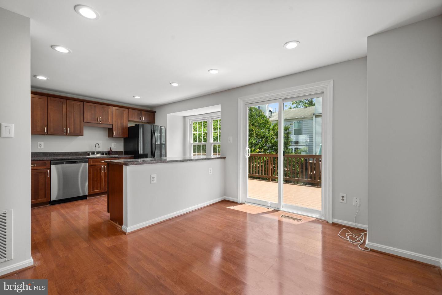 6558 LOCHLEIGH CT, ALEXANDRIA, Virginia 22315, 2 Bedrooms Bedrooms, ,3 BathroomsBathrooms,Residential,For sale,6558 LOCHLEIGH CT,VAFX2249914 MLS # VAFX2249914