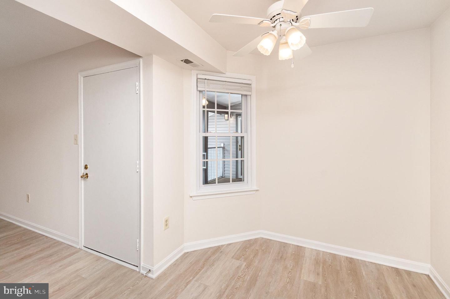 6905-L VICTORIA DR #6905-L, ALEXANDRIA, Virginia 22310, 2 Bedrooms Bedrooms, ,2 BathroomsBathrooms,Residential,For sale,6905-L VICTORIA DR #6905-L,VAFX2249916 MLS # VAFX2249916