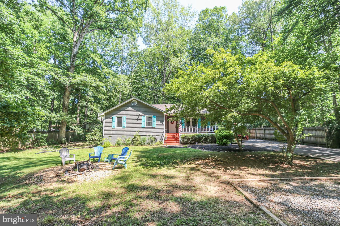12803 LEE LAKE DR, SPOTSYLVANIA, Virginia 22551, 3 Bedrooms Bedrooms, ,2 BathroomsBathrooms,Residential,For sale,12803 LEE LAKE DR,VASP2034166 MLS # VASP2034166