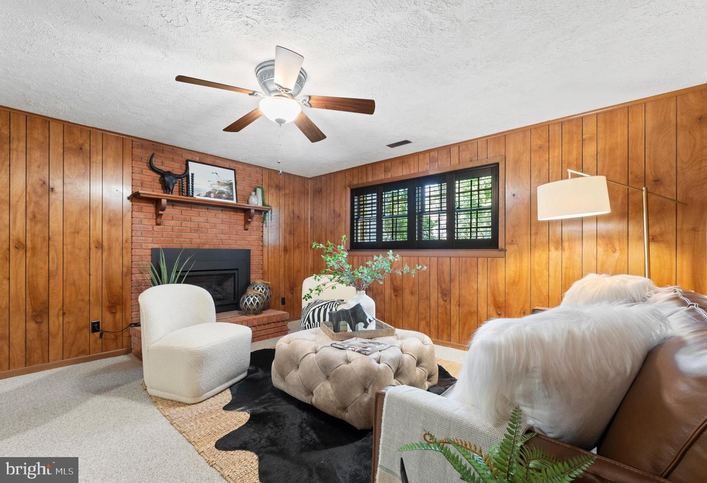 303 CAMDEN DR, FREDERICKSBURG, Virginia 22405, 5 Bedrooms Bedrooms, ,3 BathroomsBathrooms,Residential,For sale,303 CAMDEN DR,VAST2040116 MLS # VAST2040116