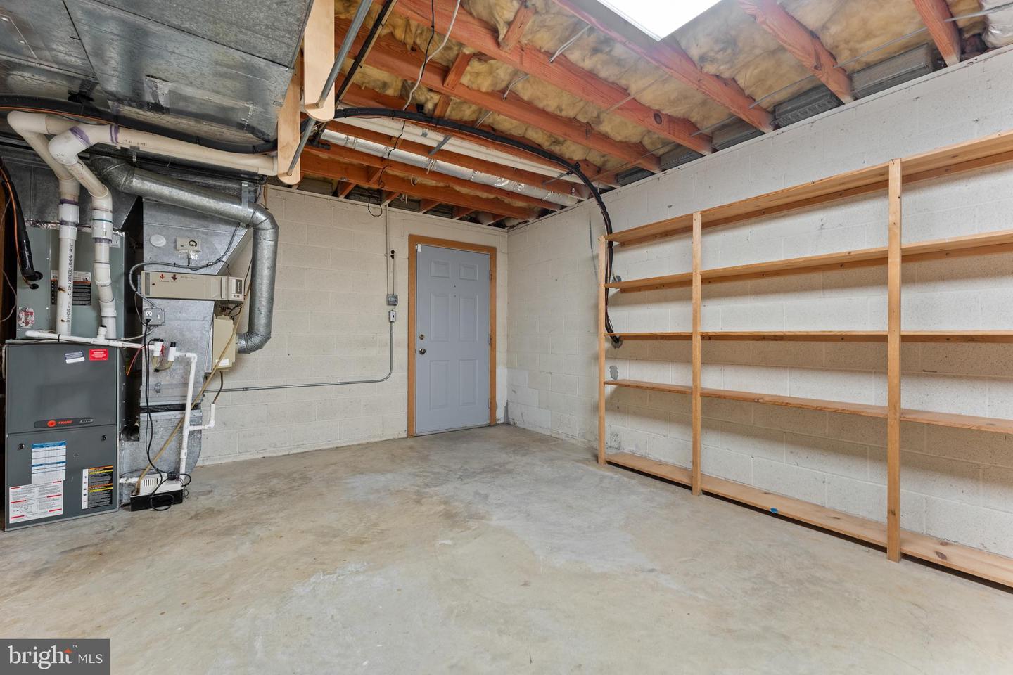 303 CAMDEN DR, FREDERICKSBURG, Virginia 22405, 5 Bedrooms Bedrooms, ,3 BathroomsBathrooms,Residential,For sale,303 CAMDEN DR,VAST2040116 MLS # VAST2040116