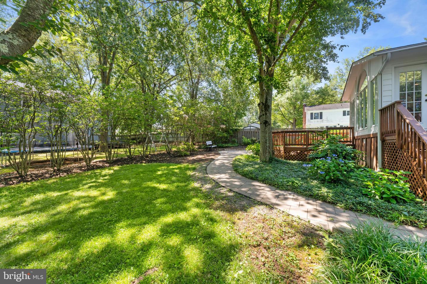 303 CAMDEN DR, FREDERICKSBURG, Virginia 22405, 5 Bedrooms Bedrooms, ,3 BathroomsBathrooms,Residential,For sale,303 CAMDEN DR,VAST2040116 MLS # VAST2040116