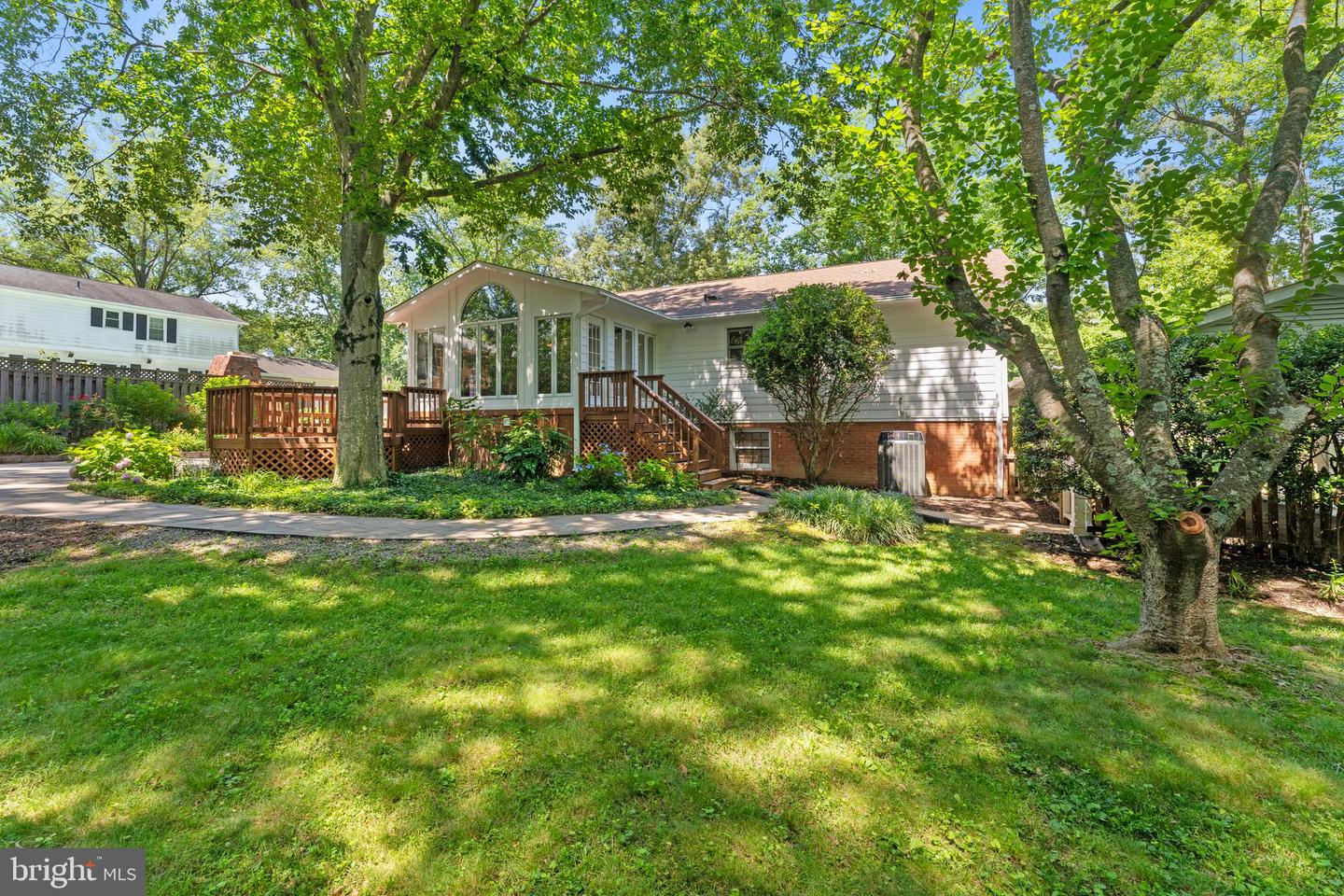 303 CAMDEN DR, FREDERICKSBURG, Virginia 22405, 5 Bedrooms Bedrooms, ,3 BathroomsBathrooms,Residential,For sale,303 CAMDEN DR,VAST2040116 MLS # VAST2040116