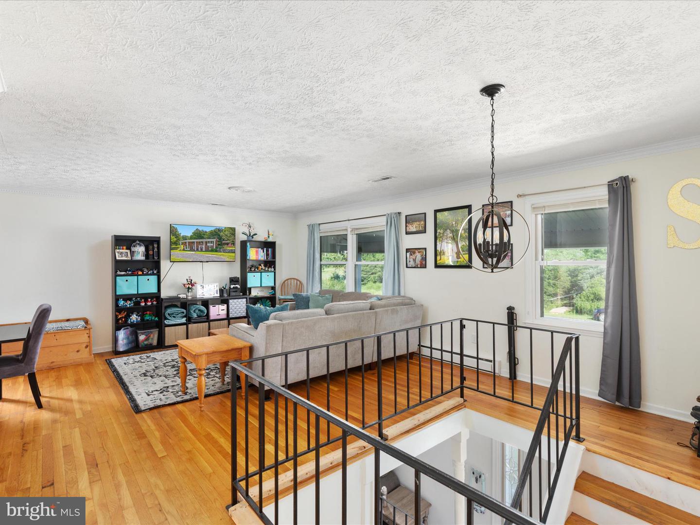 106 LAKESIDE DR, STEPHENS CITY, Virginia 22655, 5 Bedrooms Bedrooms, ,3 BathroomsBathrooms,Residential,For sale,106 LAKESIDE DR,VAFV2035056 MLS # VAFV2035056