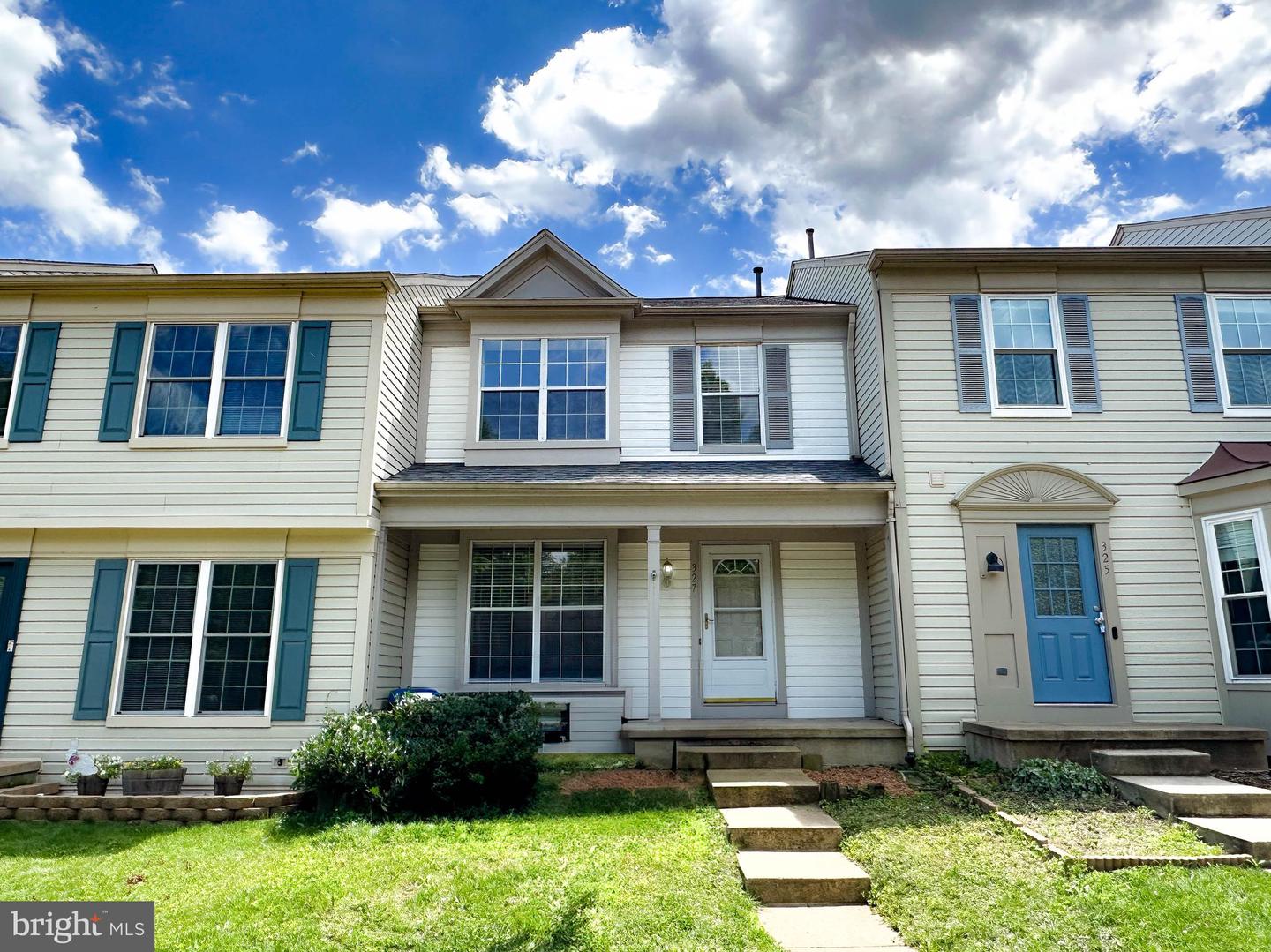 327 STABLE VIEW TER NE, LEESBURG, Virginia 20176, 3 Bedrooms Bedrooms, ,3 BathroomsBathrooms,Residential,For sale,327 STABLE VIEW TER NE,VALO2100352 MLS # VALO2100352