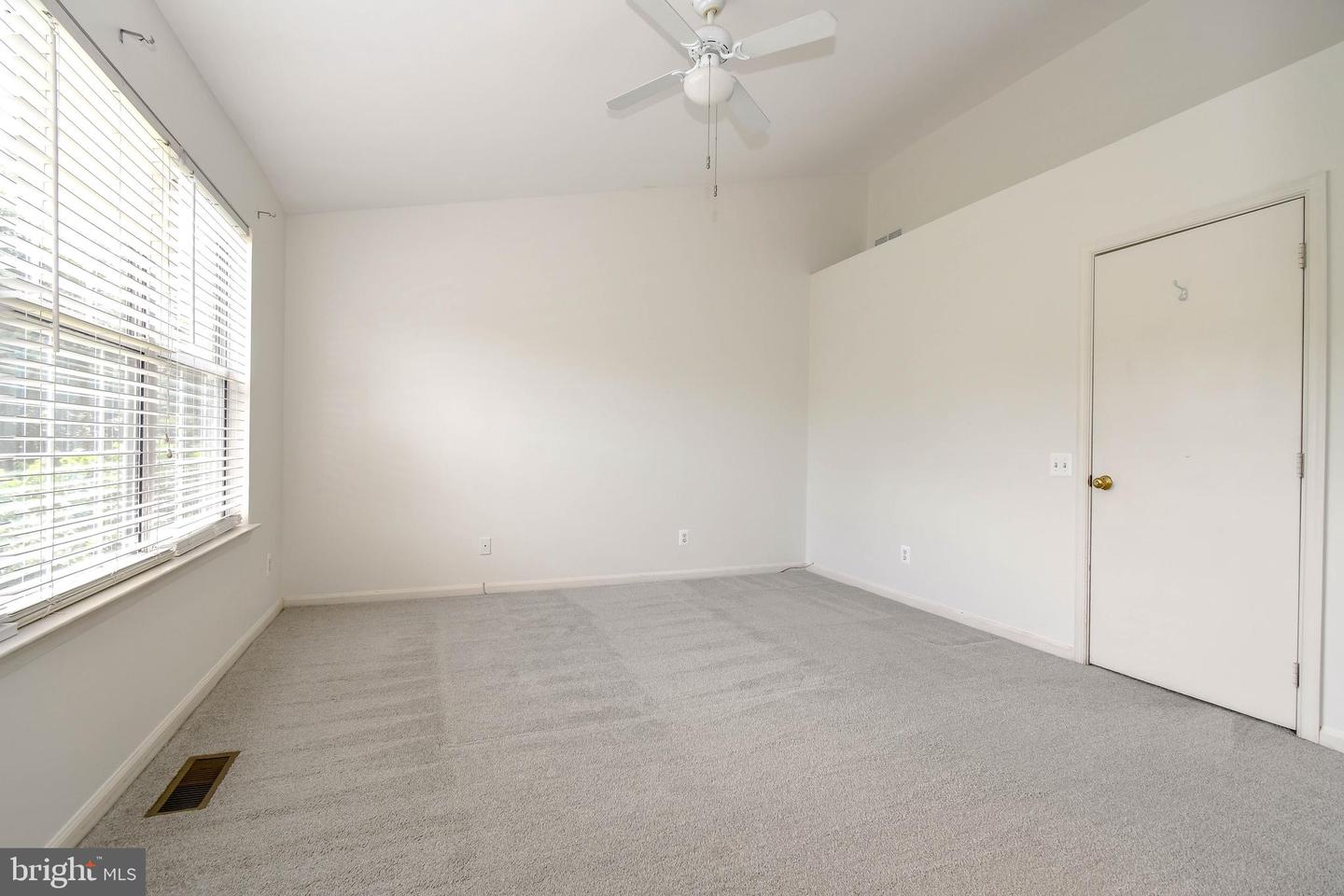 327 STABLE VIEW TER NE, LEESBURG, Virginia 20176, 3 Bedrooms Bedrooms, ,3 BathroomsBathrooms,Residential,For sale,327 STABLE VIEW TER NE,VALO2100352 MLS # VALO2100352