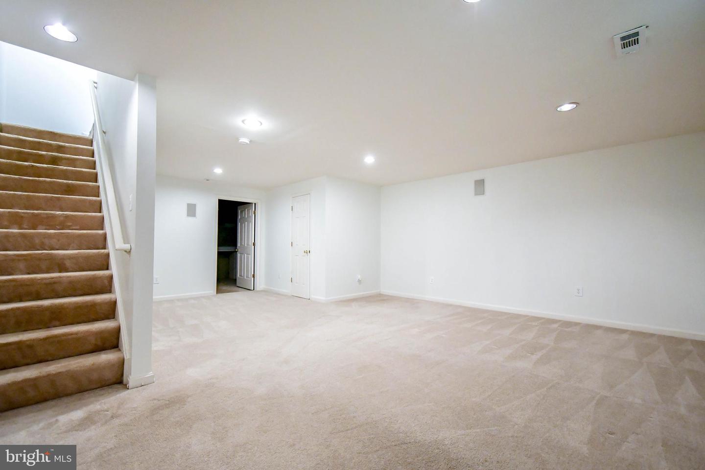 327 STABLE VIEW TER NE, LEESBURG, Virginia 20176, 3 Bedrooms Bedrooms, ,3 BathroomsBathrooms,Residential,For sale,327 STABLE VIEW TER NE,VALO2100352 MLS # VALO2100352