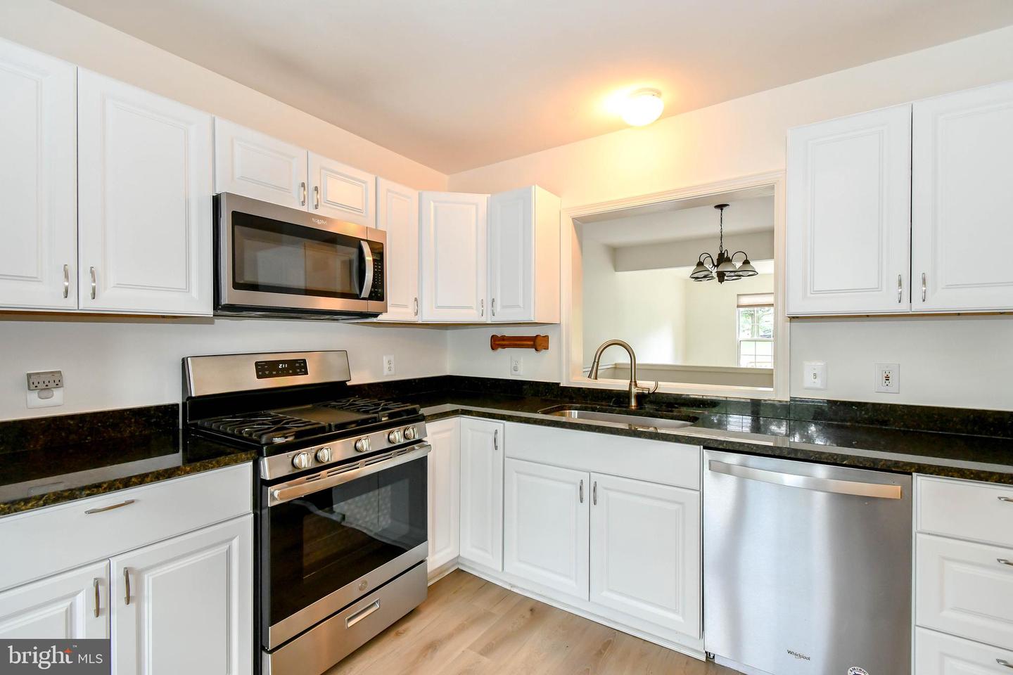 327 STABLE VIEW TER NE, LEESBURG, Virginia 20176, 3 Bedrooms Bedrooms, ,3 BathroomsBathrooms,Residential,For sale,327 STABLE VIEW TER NE,VALO2100352 MLS # VALO2100352