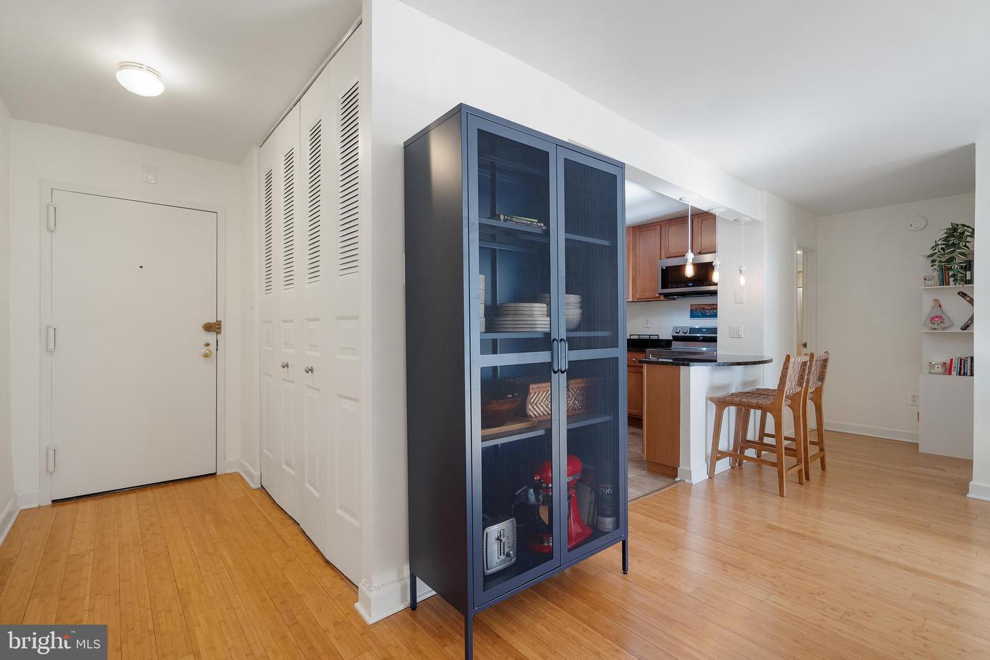 1325 18TH STREET NW #302, WASHINGTON, District Of Columbia 20036, 1 Bedroom Bedrooms, ,1 BathroomBathrooms,Residential,For sale,1325 18TH STREET NW #302,DCDC2207462 MLS # DCDC2207462