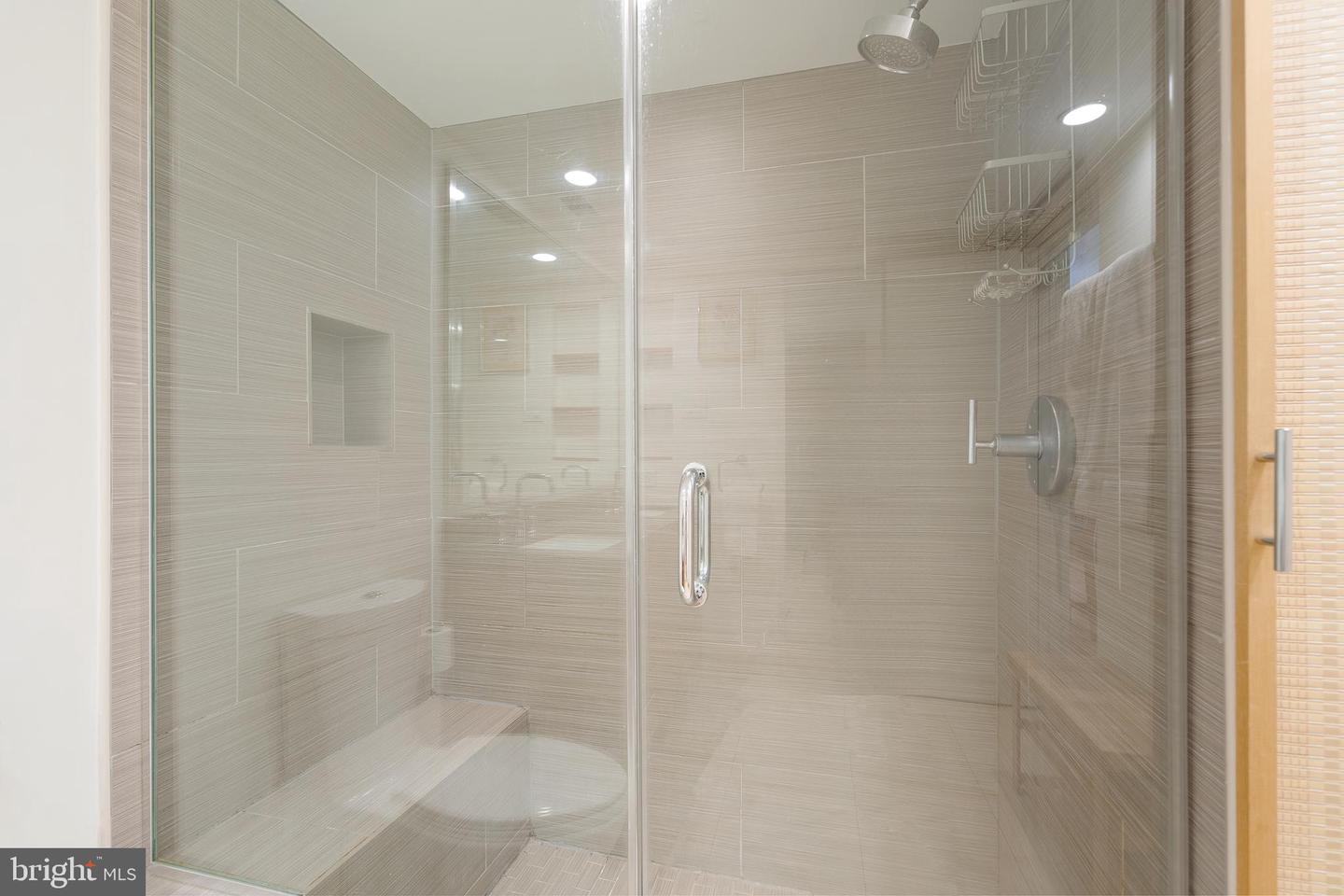 1325 18TH STREET NW #302, WASHINGTON, District Of Columbia 20036, 1 Bedroom Bedrooms, ,1 BathroomBathrooms,Residential,For sale,1325 18TH STREET NW #302,DCDC2207462 MLS # DCDC2207462