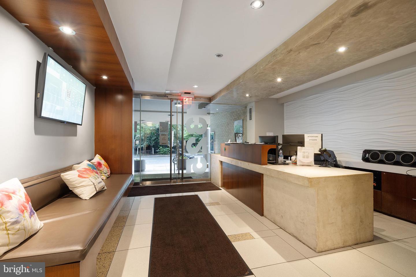 1325 18TH STREET NW #302, WASHINGTON, District Of Columbia 20036, 1 Bedroom Bedrooms, ,1 BathroomBathrooms,Residential,For sale,1325 18TH STREET NW #302,DCDC2207462 MLS # DCDC2207462