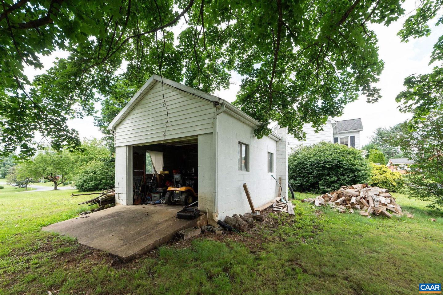 613 6TH ST, SHENANDOAH, Virginia 22849, 4 Bedrooms Bedrooms, ,1 BathroomBathrooms,Residential,For sale,613 6TH ST,666041 MLS # 666041