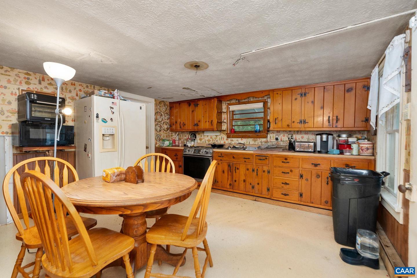 613 6TH ST, SHENANDOAH, Virginia 22849, 4 Bedrooms Bedrooms, ,1 BathroomBathrooms,Residential,For sale,613 6TH ST,666041 MLS # 666041