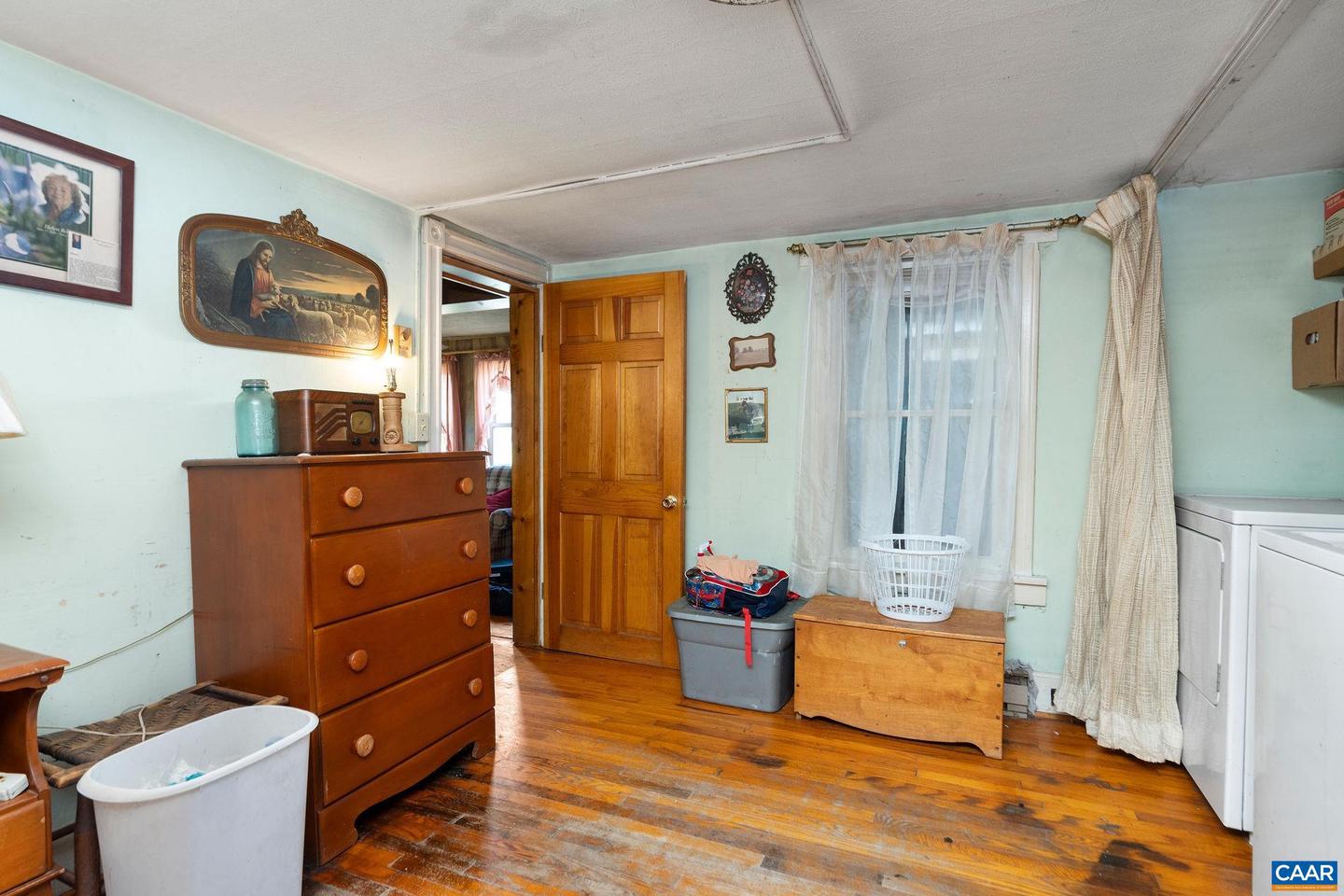 613 6TH ST, SHENANDOAH, Virginia 22849, 4 Bedrooms Bedrooms, ,1 BathroomBathrooms,Residential,For sale,613 6TH ST,666041 MLS # 666041
