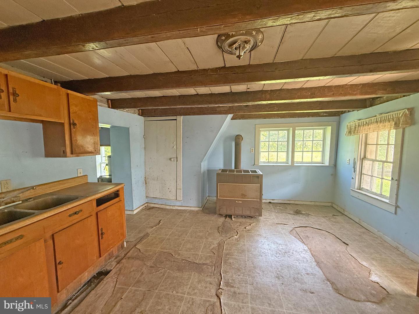 505 BATTLEFIELD, FORT DEFIANCE, Virginia 24437, 2 Bedrooms Bedrooms, ,1 BathroomBathrooms,Residential,For sale,505 BATTLEFIELD,VAAG2002622 MLS # VAAG2002622