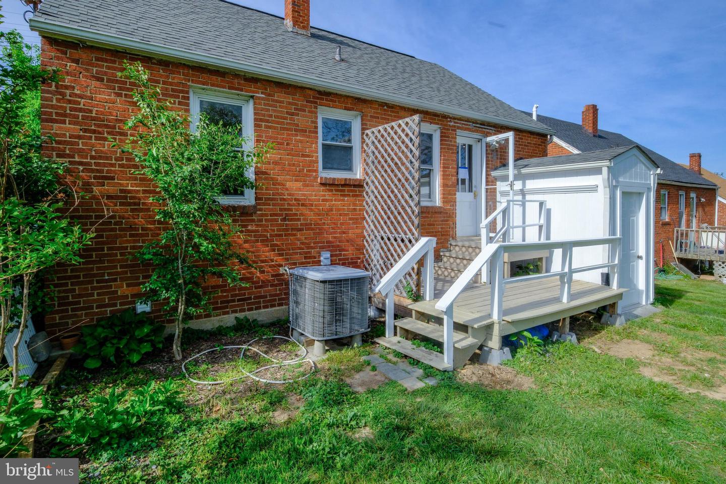 132 W 12TH ST, FRONT ROYAL, Virginia 22630, 3 Bedrooms Bedrooms, 8 Rooms Rooms,1 BathroomBathrooms,Residential,For sale,132 W 12TH ST,VAWR2010536 MLS # VAWR2010536