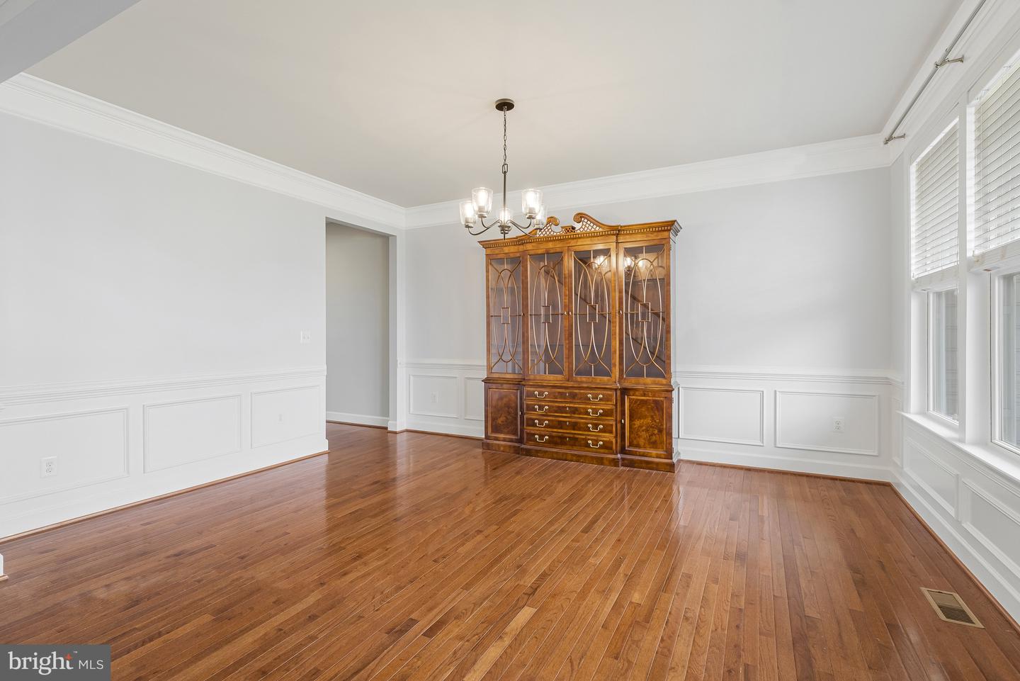 41729 WAKEHURST PL, LEESBURG, Virginia 20176, 5 Bedrooms Bedrooms, ,4 BathroomsBathrooms,Residential,For sale,41729 WAKEHURST PL,VALO2091734 MLS # VALO2091734