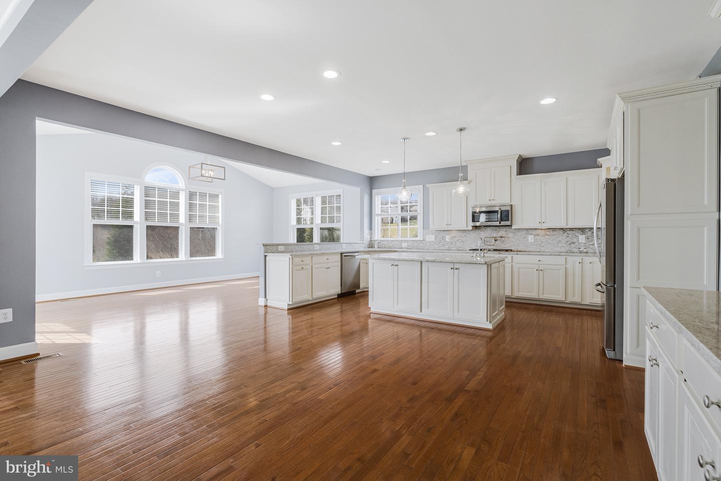 41729 WAKEHURST PL, LEESBURG, Virginia 20176, 5 Bedrooms Bedrooms, ,4 BathroomsBathrooms,Residential,For sale,41729 WAKEHURST PL,VALO2091734 MLS # VALO2091734