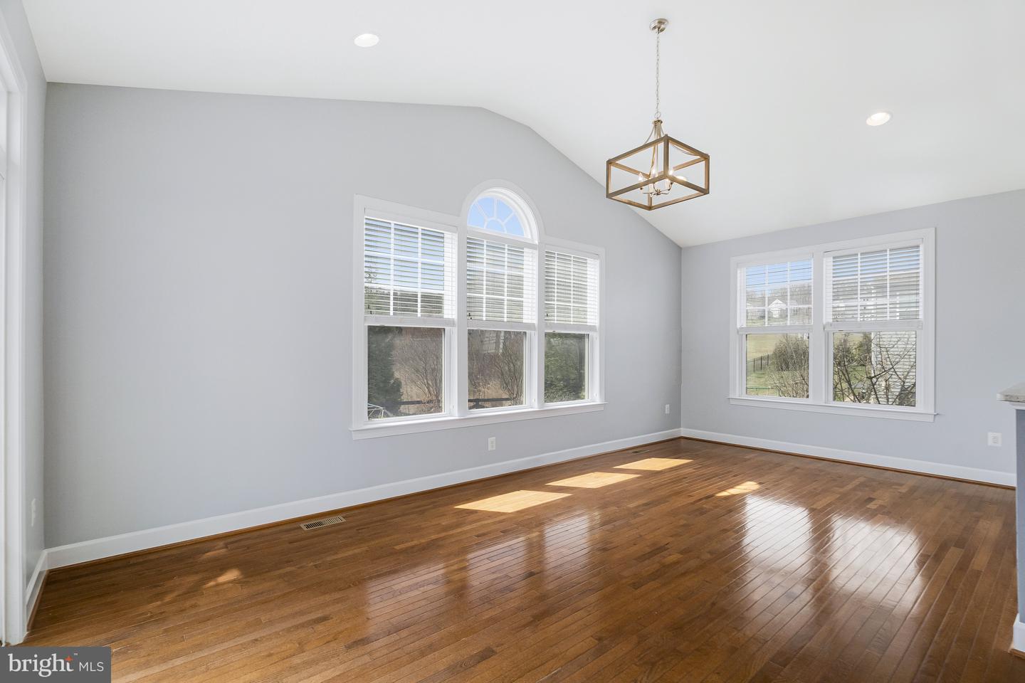 41729 WAKEHURST PL, LEESBURG, Virginia 20176, 5 Bedrooms Bedrooms, ,4 BathroomsBathrooms,Residential,For sale,41729 WAKEHURST PL,VALO2091734 MLS # VALO2091734