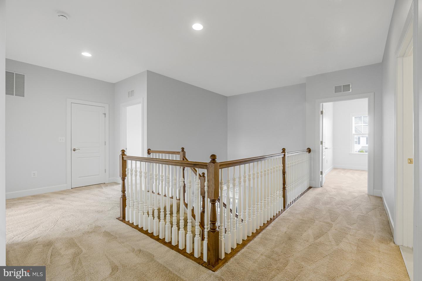 41729 WAKEHURST PL, LEESBURG, Virginia 20176, 5 Bedrooms Bedrooms, ,4 BathroomsBathrooms,Residential,For sale,41729 WAKEHURST PL,VALO2091734 MLS # VALO2091734