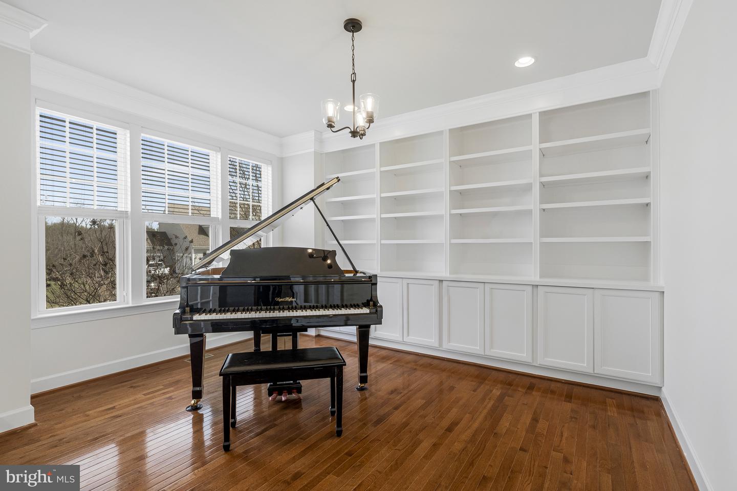41729 WAKEHURST PL, LEESBURG, Virginia 20176, 5 Bedrooms Bedrooms, ,4 BathroomsBathrooms,Residential,For sale,41729 WAKEHURST PL,VALO2091734 MLS # VALO2091734