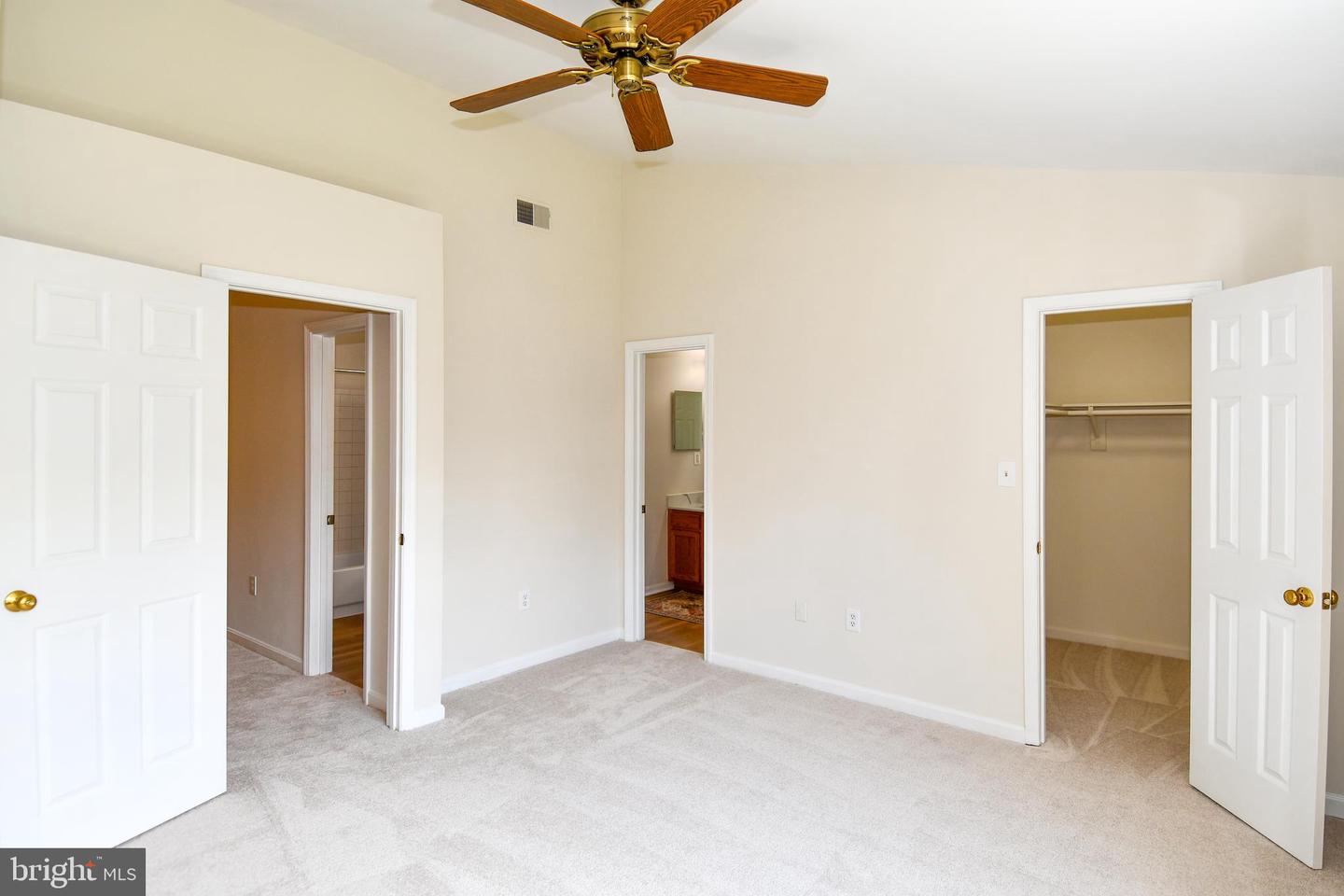 43193 RIBBONCREST TER, ASHBURN, Virginia 20147, 2 Bedrooms Bedrooms, ,2 BathroomsBathrooms,Residential,For sale,43193 RIBBONCREST TER,VALO2096414 MLS # VALO2096414
